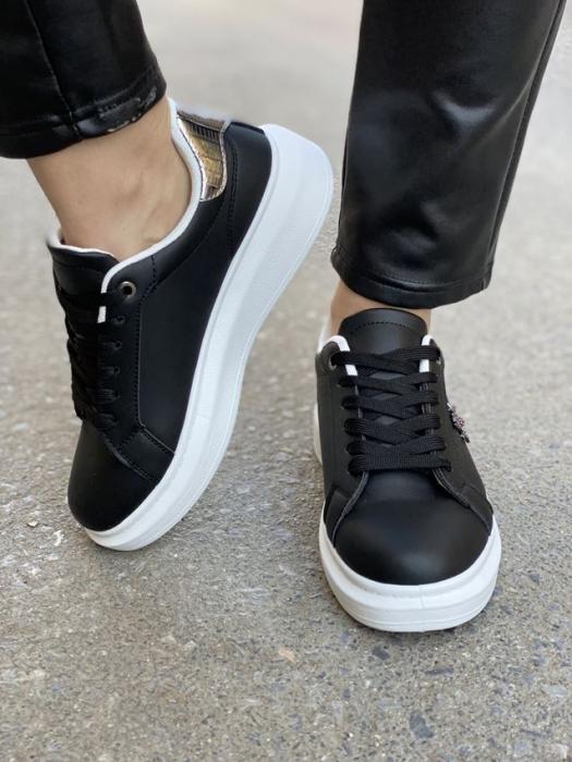 Sneaker δίσολο με αγκράφα και ανθρακί λεπτομέρειες μαύρο C680
