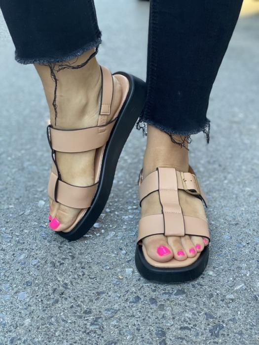 Μπέζ σκούρο flatform σανδάλι με χοντρά λουράκια 8061