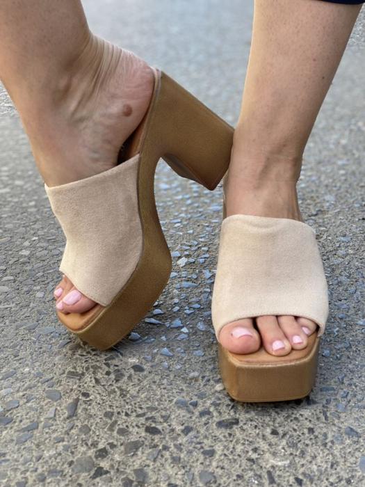 ψηλά τσόκαρα με suede υφή μπέζ 738101