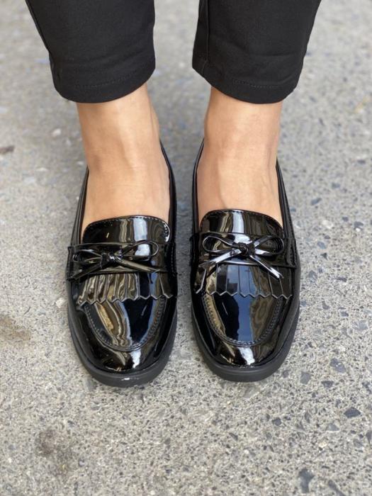 Loafer λουστρίνι με κρόσια μαύρο QP5301