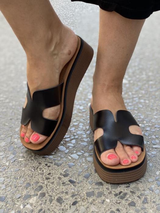 Flatform σανδαλια μαυρα OM6623
