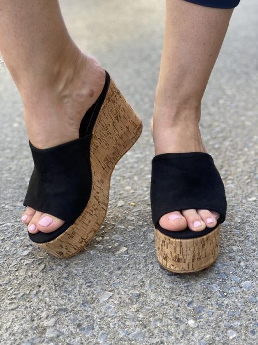 Πλατφόρμα μαύρη suede OM6626
