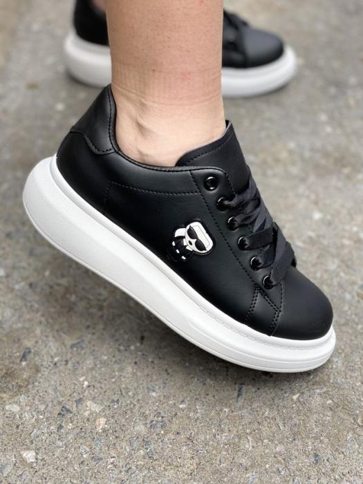 Sneaker δίσολο μαύρο/άσπρο GB618