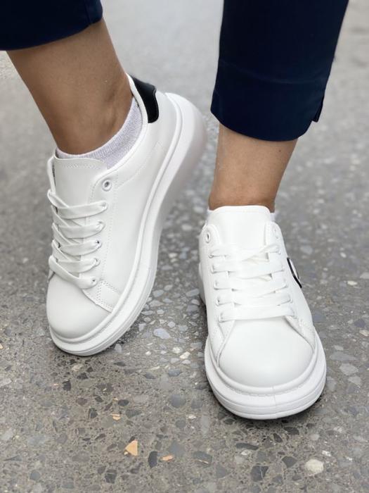 Sneaker δίσολο άσπρο GB618