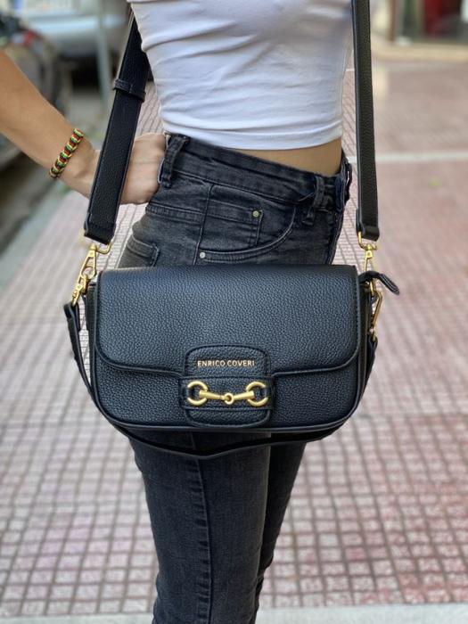 Τσάντα χιαστί με χρυσές λεπτομέρειες BC3007