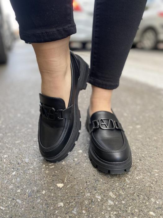 Loafer δερματίνη με μαύρη αγκράφα μαύρο W265