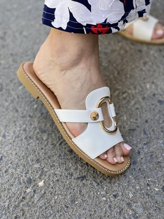 Ασπρο flat σανδάλι με χρυσές λεπτομέρειες R9156