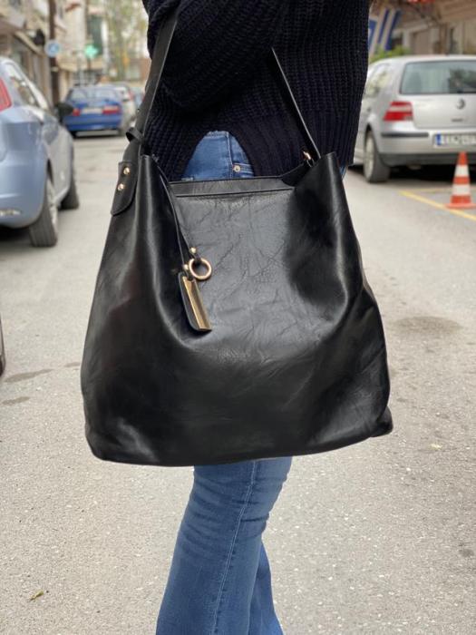 Τσάντα ώμου με αποσπώμενο εσωτερικό τσαντάκι μαύρη 9255