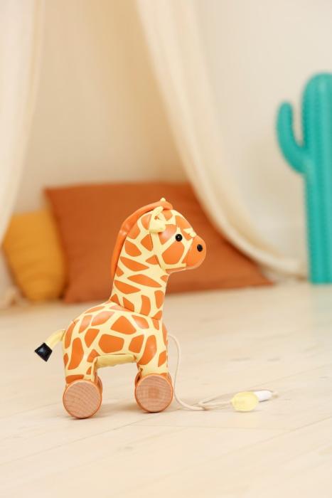 Gina the pull along giraffe