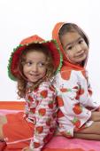 Σετ UV Μαγιώ Πάνα Bucket Καπέλο Μπλούζα Strawberry - 6-12m