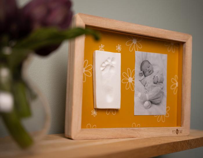 Classic Frame – Daisy Ochre