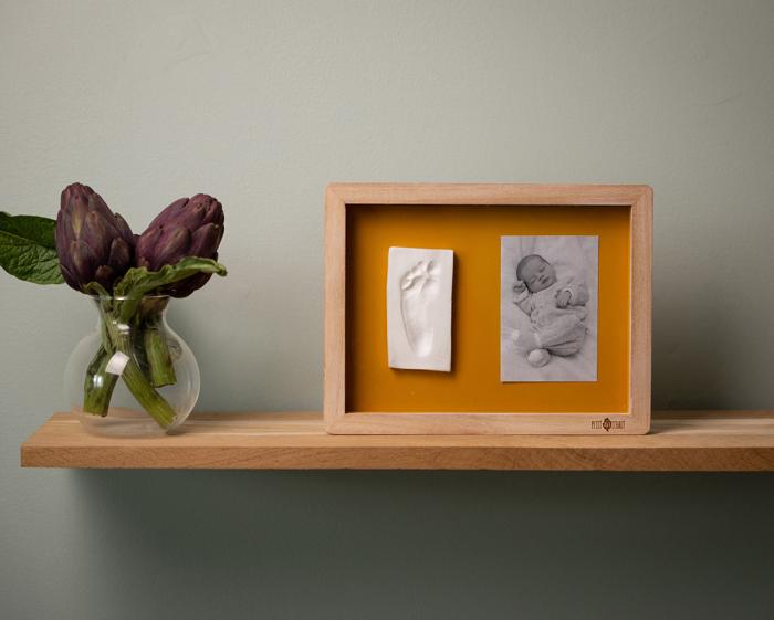 Classic Frame – Daisy Ochre