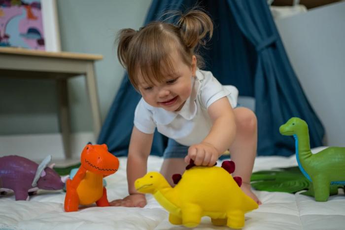 Dino Friends – Steffy the Stegosaurus