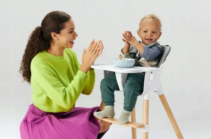 Lionelo Koen Καρεκλάκι φαγητού 2 σε 1 Beige Sand