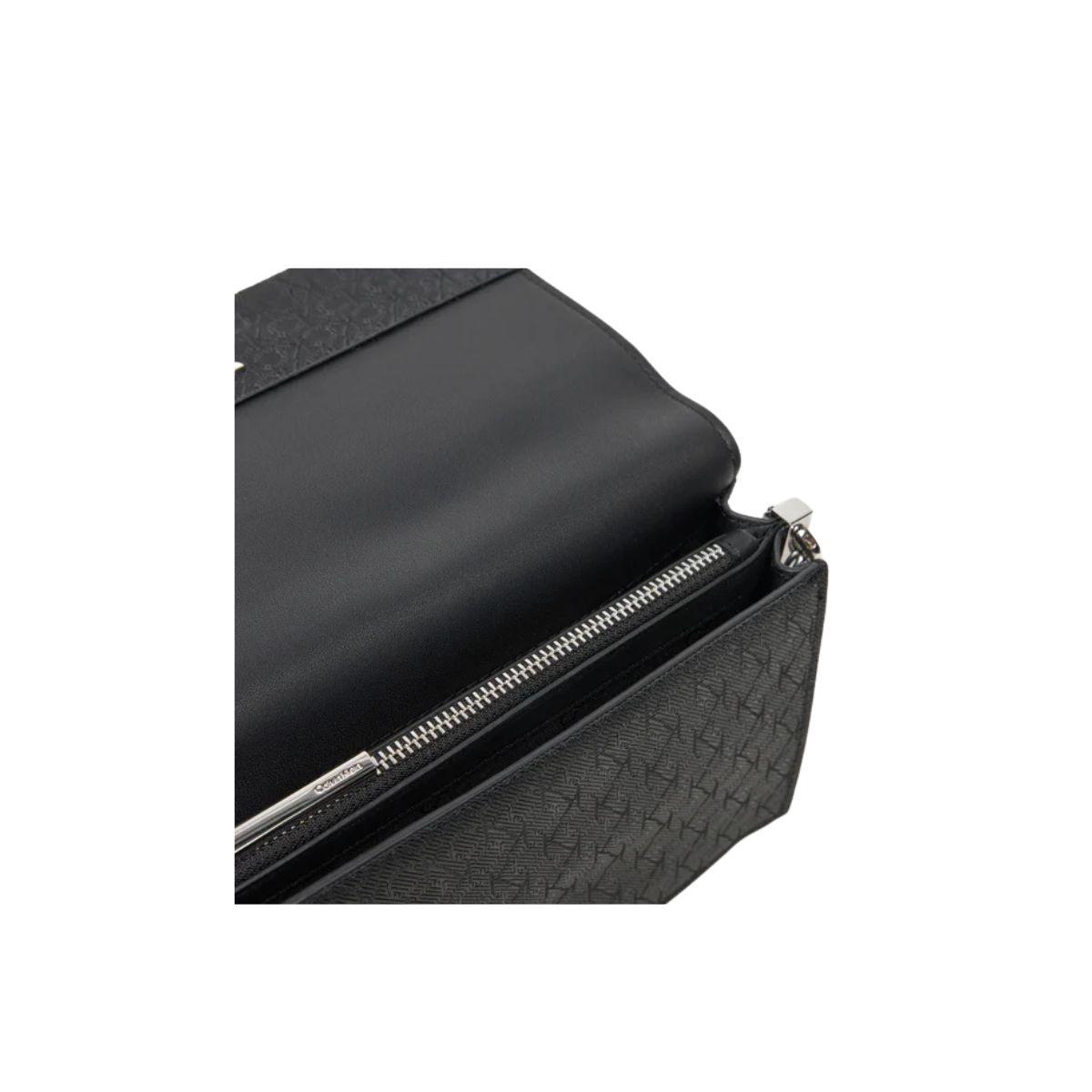 ΓΥΝΑΙΚΕΙΕΣ ΤΣΑΝΤΕΣ CALVIN KLEIN K60K613141 0GJ ΜΑΥΡΟ