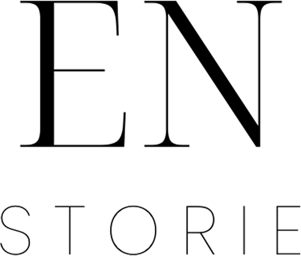 En Storie logo